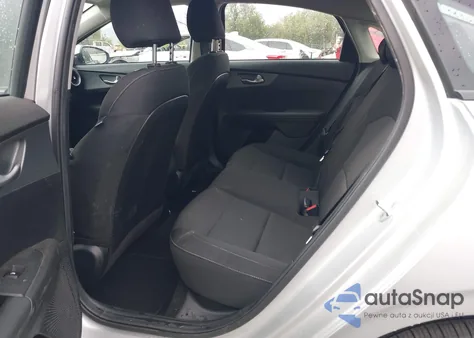 2021 Kia Forte Lxs из США, поврежденный, VIN 3KPF24AD8ME387780